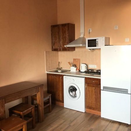 Two-Floor Apartments And Studio 2-Х Этажные Апартаменты И Студия В Самом Центре ハルキウ エクステリア 写真
